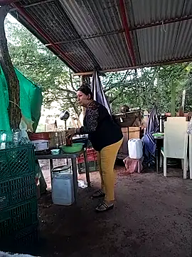 Brenda Berck  online show from March 1, 12:29 pm