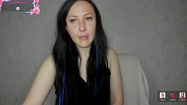 Snapshot of MissGulia chatting on May 15, 12:28 am MissGulia online show from May 15, 12:28 am