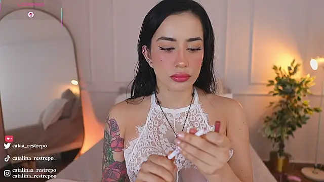 CATALINA RESTREPO online show from June 1, 2:24 am