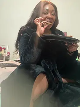 Bootyliciouse21X online show from June 27, 6:02 pm