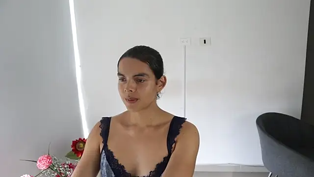  Vahos  online show from February 22, 6:19 pm