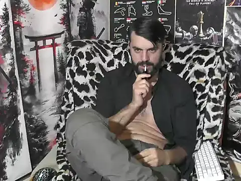 Snapshot of 00george chatting on November 28, 9:50 pm 00george online show from November 28, 9:50 pm