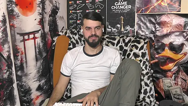 00george online show from December 17, 7:58 am