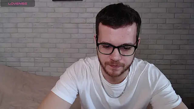 Alexxx horny online show from April 27, 12:14 pm