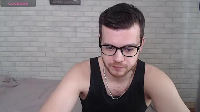 Alexxx horny online show from May 10, 7:02 am