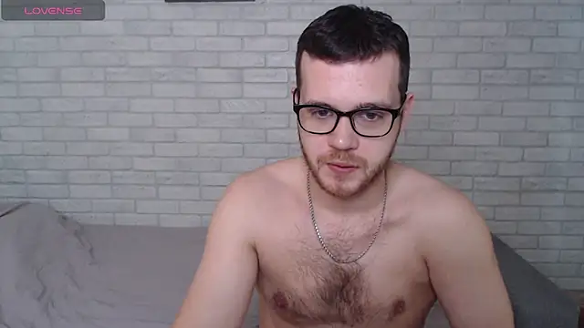 Alexxx horny online show from June 3, 8:17 am