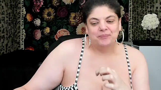 Snapshot of Exotic-Melons chatting on March 9, 10:19 pm Exotic-Melons online show from March 9, 10:19 pm