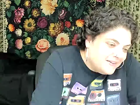 Snapshot of Exotic-Melons chatting on October 19, 9:04 pm Exotic-Melons online show from October 19, 9:04 pm