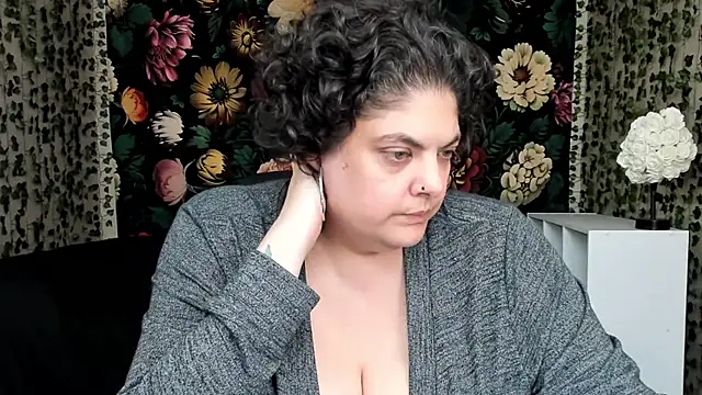 Snapshot of Exotic-Melons chatting on February 9, 8:02 pm Exotic-Melons online show from February 9, 8:02 pm