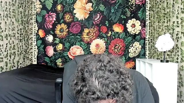 Snapshot of Exotic-Melons chatting on March 14, 7:41 pm Exotic-Melons online show from March 14, 7:41 pm