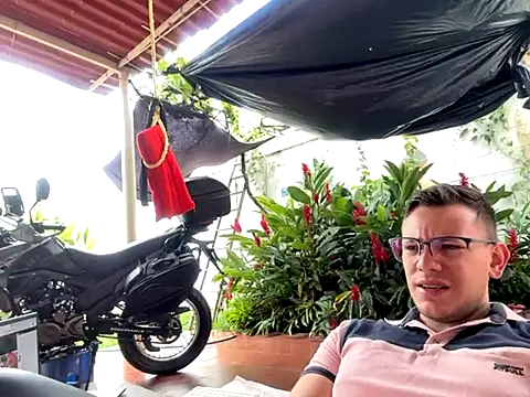 simon and david online show from September 26, 7:18 pm