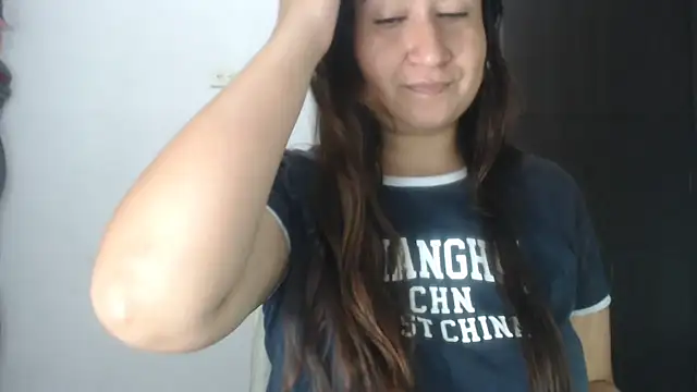 isabella bigass online show from February 19, 2:24 pm