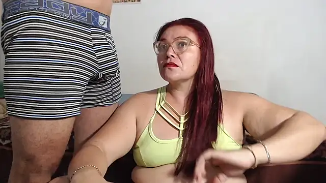 Snapshot of seduction_xxx chatting on September 18, 9:28 pm seduction xxx online show from September 18, 9:28 pm