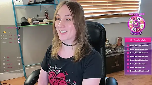 luluvaladon online show from March 2, 10:59 pm