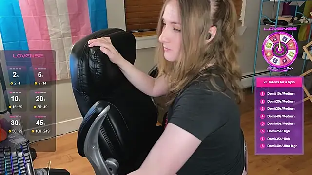 luluvaladon online show from October 9, 5:38 am