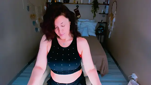 AnaMills online show from December 16, 10:20 am