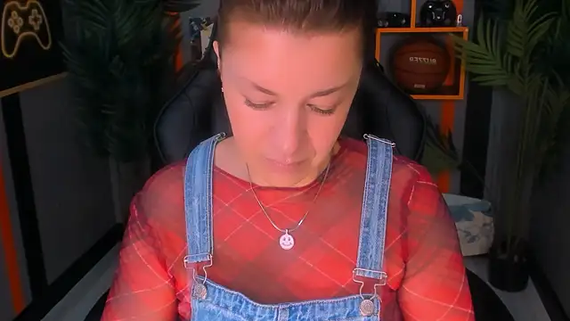 AnaMills online show from March 11, 10:10 am