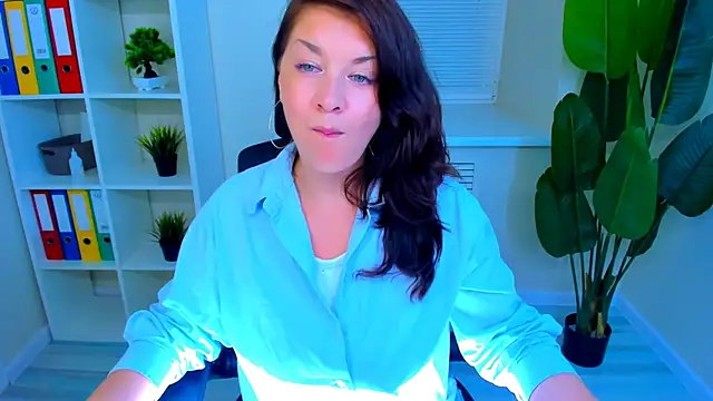 AnaMills online show from July 5, 8:38 pm