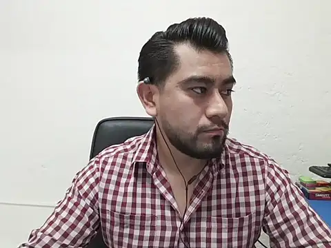 youmanhorny online show from June 22, 4:26 pm