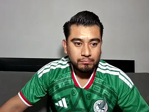youmanhorny online show from June 25, 3:28 am