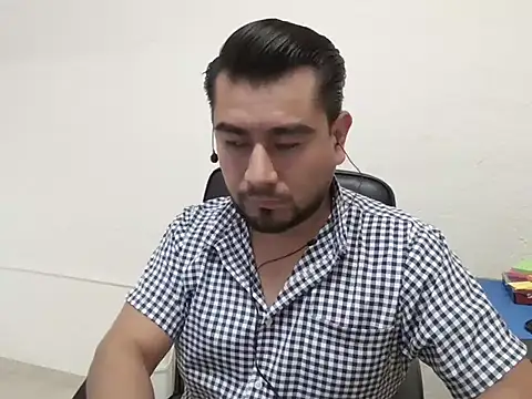 youmanhorny online show from July 3, 4:02 pm