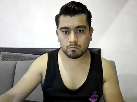 youmanhorny online show from July 16, 3:01 am