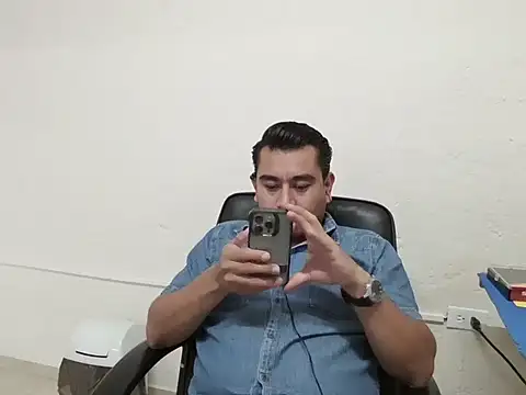 youmanhorny online show from July 29, 6:06 pm
