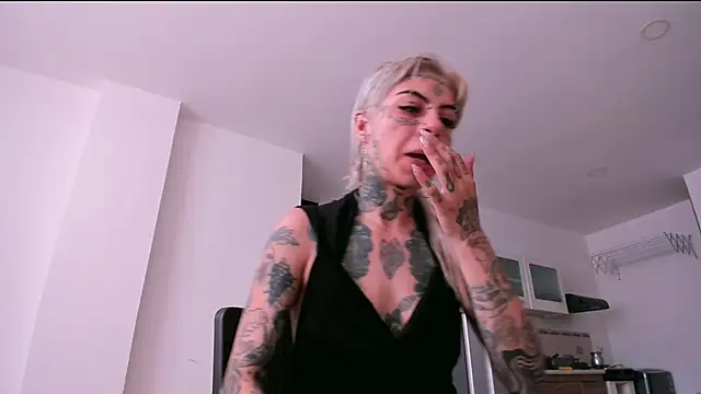 Snapshot of handipandapok chatting on January 18, 3:27 pm handipandapok online show from January 18, 3:27 pm