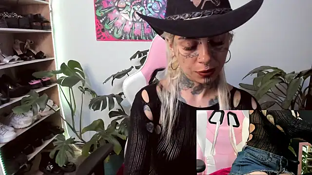 Snapshot of handipandapok chatting on February 25, 4:24 am handipandapok online show from February 25, 4:24 am