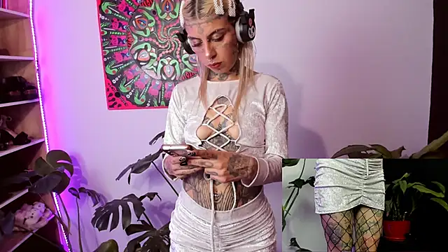 Snapshot of handipandapok chatting on February 25, 11:11 pm handipandapok online show from February 25, 11:11 pm