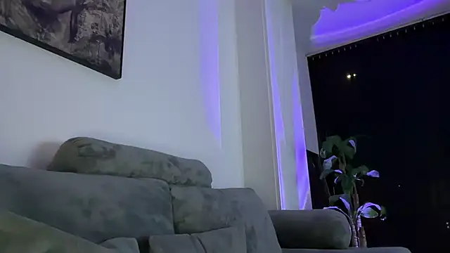 Snapshot of MarcellaGriffin chatting on March 11, 1:48 am MarcellaGriffin online show from March 11, 1:48 am