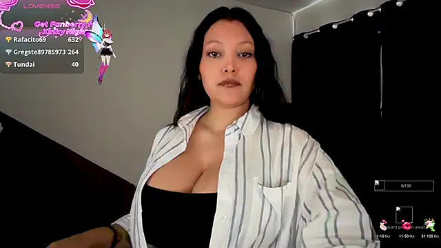 Snapshot of MarcellaGriffin chatting on December 2, 8:15 pm MarcellaGriffin online show from December 2, 8:15 pm