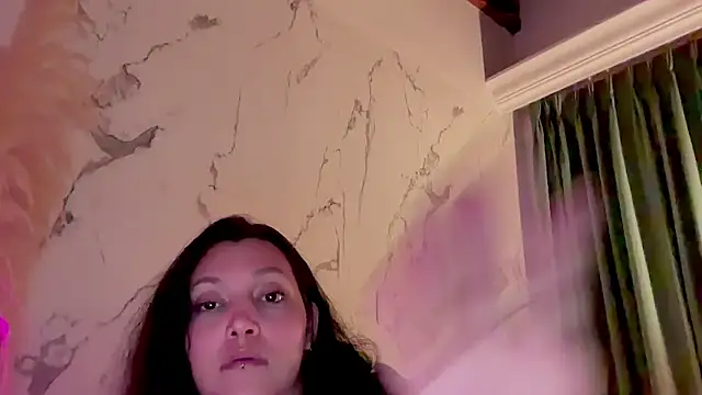 Snapshot of MarcellaGriffin chatting on June 24, 1:59 am MarcellaGriffin online show from June 24, 1:59 am