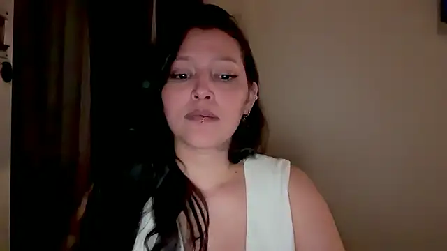Snapshot of MarcellaGriffin chatting on August 2, 12:09 am MarcellaGriffin online show from August 2, 12:09 am