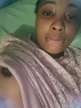 Snapshot of BlueberryDiamond chatting on February 15, 6:12 pm BlueberryDiamond online show from February 15, 6:12 pm