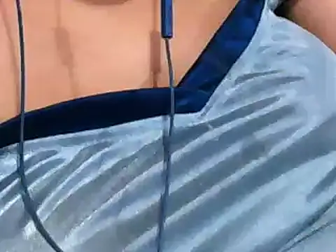 Snapshot of giga-bite chatting on January 25, 5:19 pm giga-bite online show from January 25, 5:19 pm