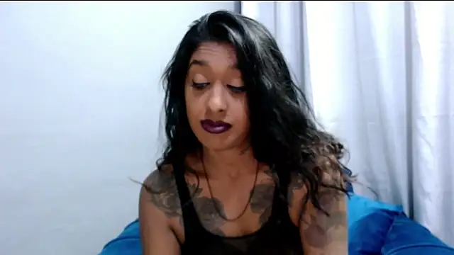 Snapshot of Lisaabrown_ chatting on May 9, 10:37 pm Lisaabrown online show from May 9, 10:37 pm