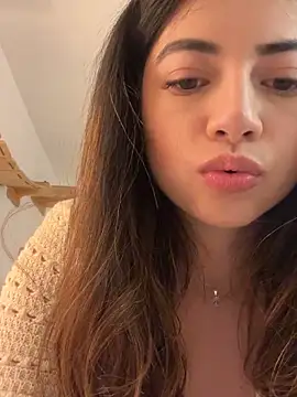 Snapshot of missani chatting on May 14, 12:28 am missani online show from May 14, 12:28 am