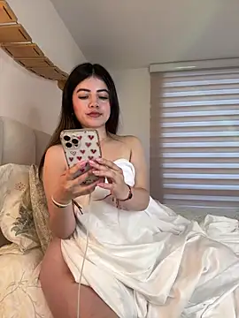 Snapshot of missani chatting on June 20, 10:45 pm missani online show from June 20, 10:45 pm