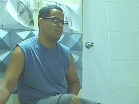 thesugar32 online show from September 9, 1:10 pm