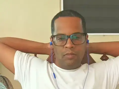 thesugar32 online show from March 1, 2:08 pm