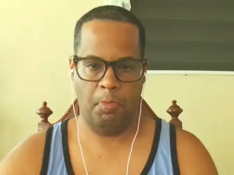 Snapshot of thesugar32 chatting on July 24, 12:25 pm thesugar32 online show from July 24, 12:25 pm