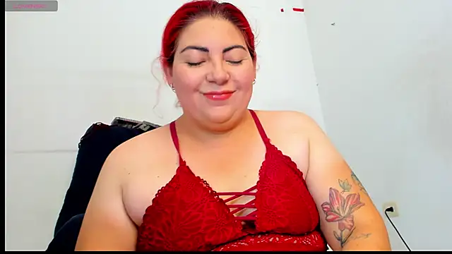 Snapshot of abigail_curvy chatting on July 31, 2:49 pm abigail curvy online show from July 31, 2:49 pm