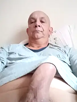 bigcock marusz online show from October 17, 6:38 am