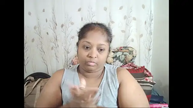 Snapshot of Indiantasha chatting on November 11, 6:02 am Indiantasha online show from November 11, 6:02 am