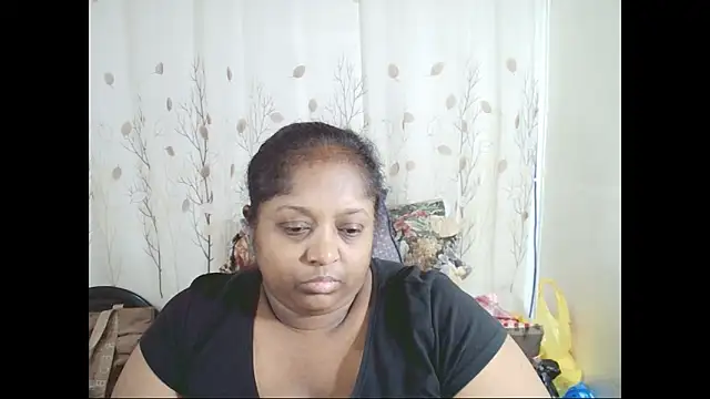 Snapshot of Indiantasha chatting on November 19, 3:56 pm Indiantasha online show from November 19, 3:56 pm