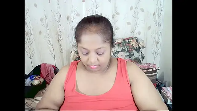 Snapshot of Indiantasha chatting on May 8, 8:47 pm Indiantasha online show from May 8, 8:47 pm