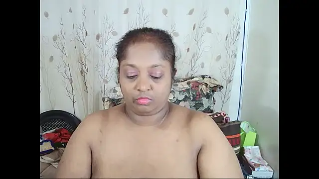 Snapshot of Indiantasha chatting on May 9, 8:58 pm Indiantasha online show from May 9, 8:58 pm