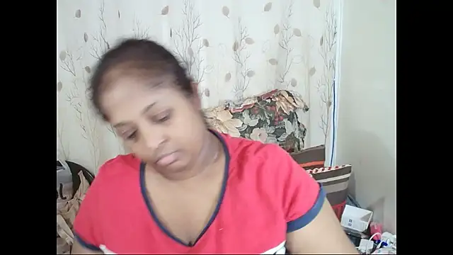 Snapshot of Indiantasha chatting on May 12, 4:37 pm Indiantasha online show from May 12, 4:37 pm