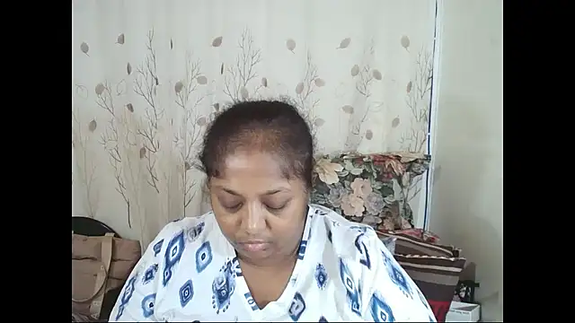 Snapshot of Indiantasha chatting on June 3, 4:01 pm Indiantasha online show from June 3, 4:01 pm